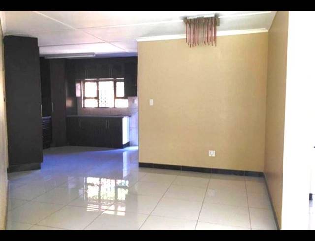 4 BEDROOM HOUSE FOR SALE IN ARBORETUM